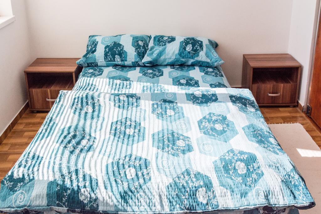 Apartment Vera Plužine Ngoại thất bức ảnh